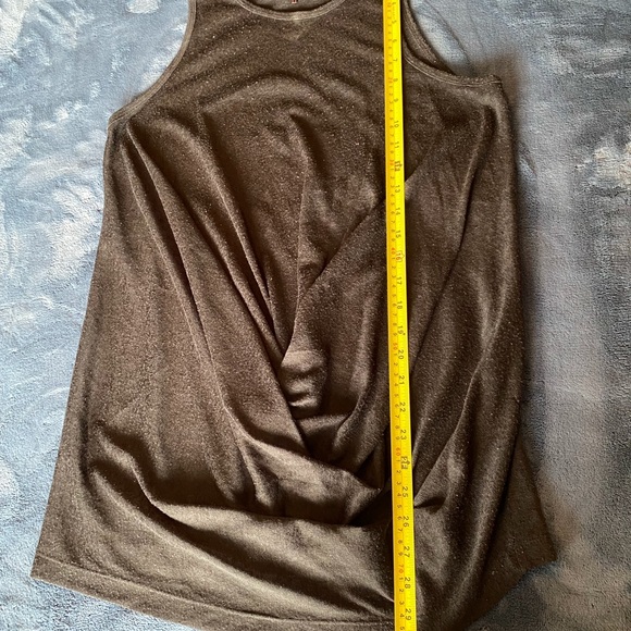 Dex Black Drape Front Linen Top - Picture 12 of 12